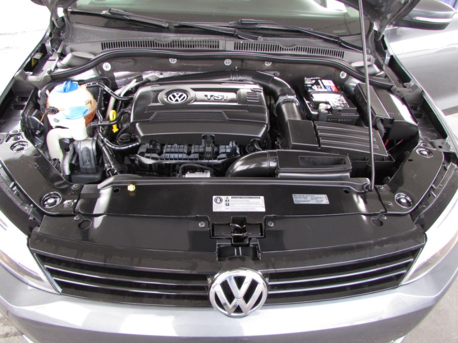 2014 Volkswagen Jetta Sedan 4dr Auto SEL, available for sale in Orlando, Florida | VIP Auto Enterprise, Inc. Orlando, Florida 2014 Volkswagen Jetta Sedan 4dr Auto SEL, available for sale in Orlando, Florida | VIP Auto Enterprise, Inc. Orlando, Florida