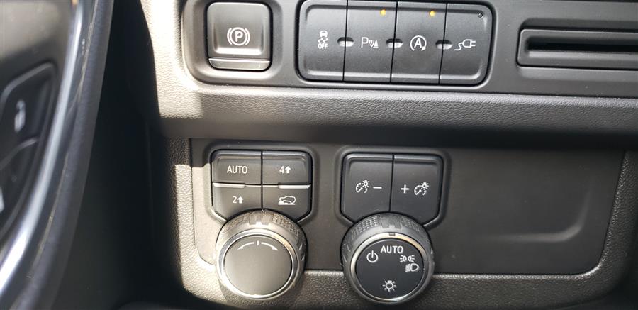 2021 Chevrolet Suburban 4WD 4dr LT, available for sale in Little Ferry, New Jersey | Victoria Preowned Autos Inc. Little Ferry, New Jersey 2021 Chevrolet Suburban 4WD 4dr LT, available for sale in Little Ferry, New Jersey | Victoria Preowned Autos Inc. Little Ferry, New Jersey