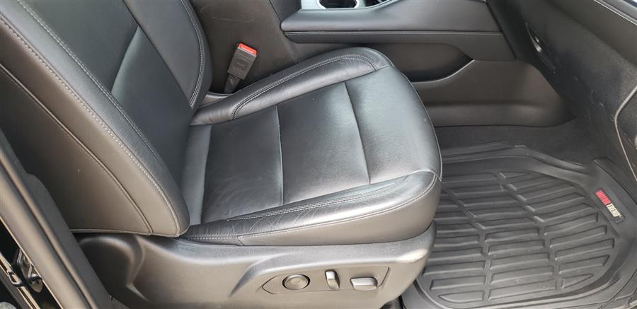 2021 Chevrolet Suburban 4WD 4dr LT, available for sale in Little Ferry, New Jersey | Victoria Preowned Autos Inc. Little Ferry, New Jersey 2021 Chevrolet Suburban 4WD 4dr LT, available for sale in Little Ferry, New Jersey | Victoria Preowned Autos Inc. Little Ferry, New Jersey