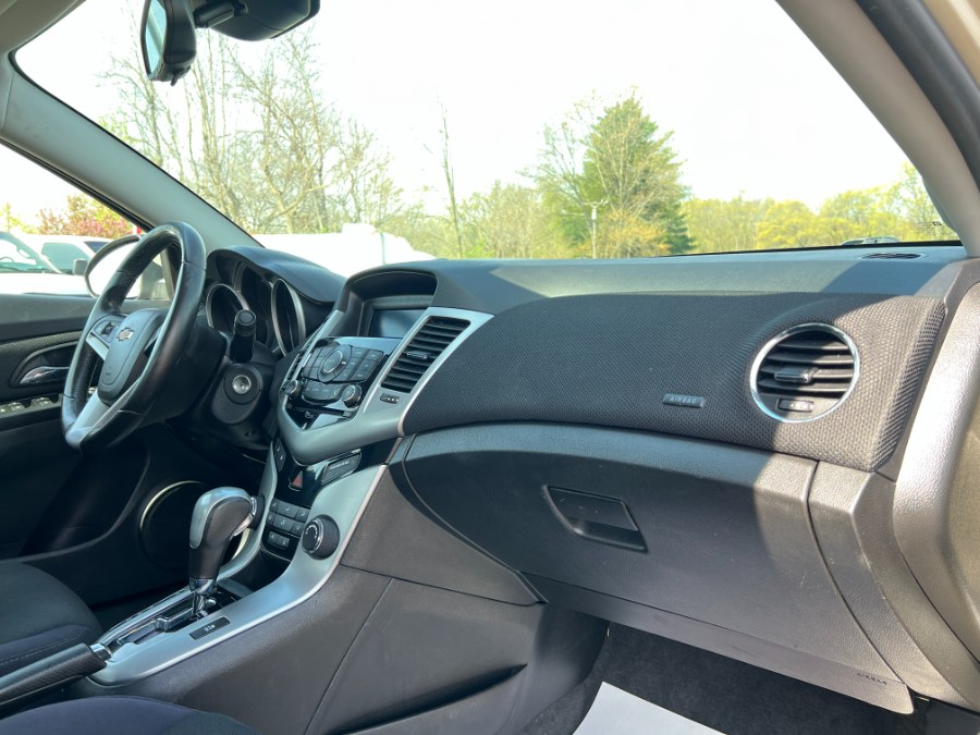 2014 Chevrolet Cruze 4dr Sdn Auto 1LT, available for sale in Ortonville, Michigan | Marsh Auto Sales LLC. Ortonville, Michigan 2014 Chevrolet Cruze 4dr Sdn Auto 1LT, available for sale in Ortonville, Michigan | Marsh Auto Sales LLC. Ortonville, Michigan