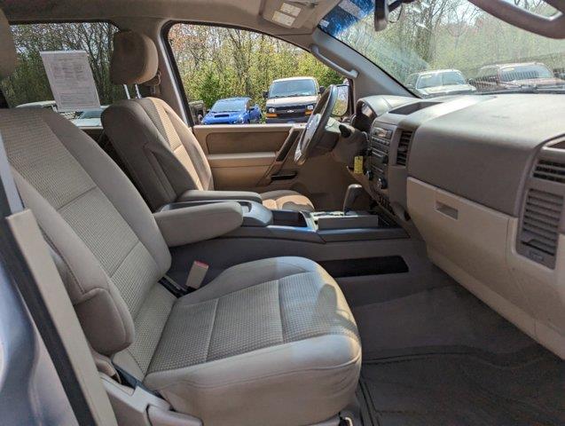 2008 Nissan Titan 4WD Crew Cab SWB SE, available for sale in Clinton, Connecticut | M&M Motors International. Clinton, Connecticut 2008 Nissan Titan 4WD Crew Cab SWB SE, available for sale in Clinton, Connecticut | M&M Motors International. Clinton, Connecticut