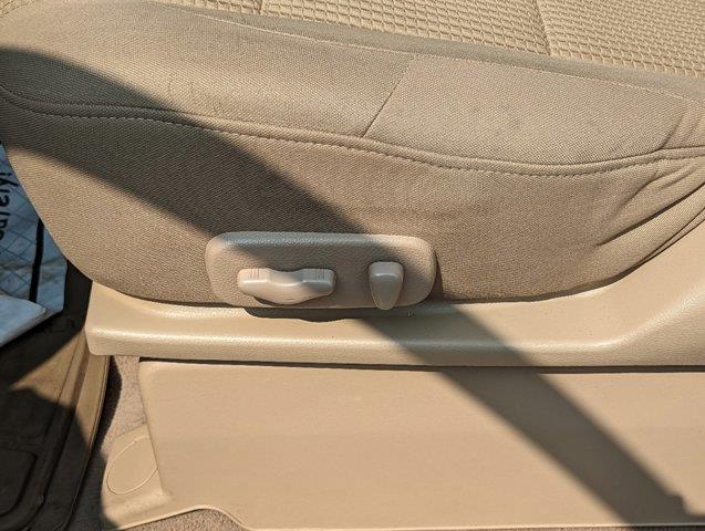 2008 Nissan Titan 4WD Crew Cab SWB SE, available for sale in Clinton, Connecticut | M&M Motors International. Clinton, Connecticut 2008 Nissan Titan 4WD Crew Cab SWB SE, available for sale in Clinton, Connecticut | M&M Motors International. Clinton, Connecticut