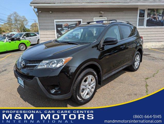 Used Toyota RAV4 AWD 4dr LE (Natl) 2013 | M&M Motors International. Clinton, Connecticut