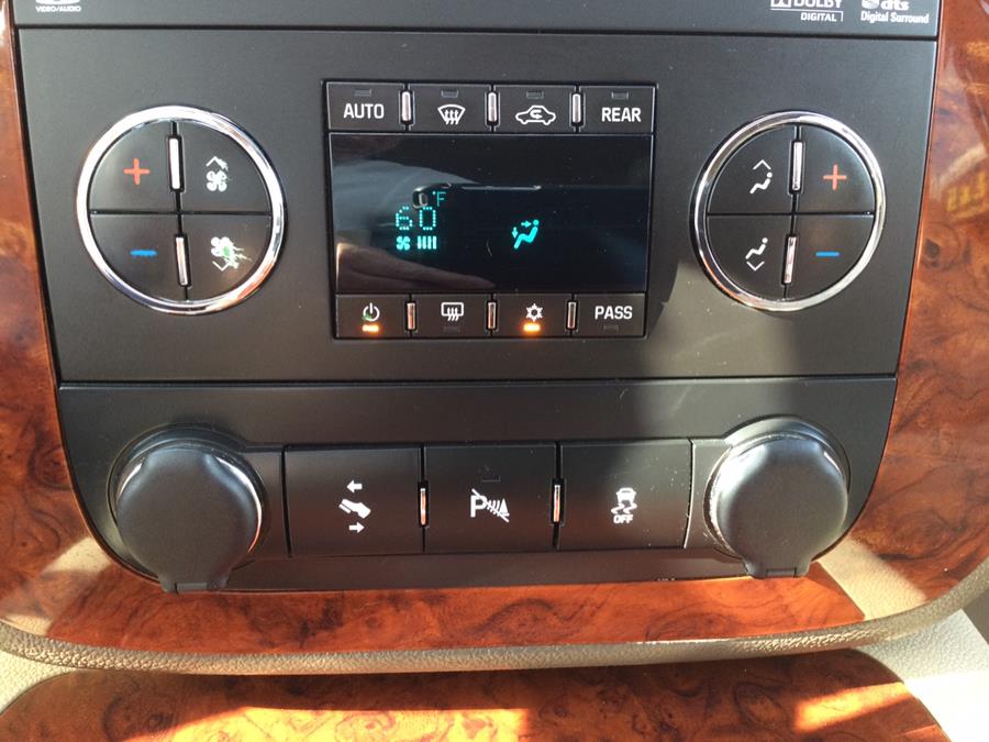 2013 Chevrolet Suburban 4WD 4dr 1500 LTZ, available for sale in Plantsville, Connecticut | L&S Automotive LLC. Plantsville, Connecticut 2013 Chevrolet Suburban 4WD 4dr 1500 LTZ, available for sale in Plantsville, Connecticut | L&S Automotive LLC. Plantsville, Connecticut