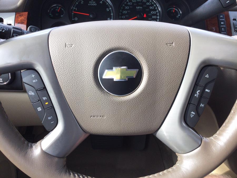 2013 Chevrolet Suburban 4WD 4dr 1500 LTZ, available for sale in Plantsville, Connecticut | L&S Automotive LLC. Plantsville, Connecticut 2013 Chevrolet Suburban 4WD 4dr 1500 LTZ, available for sale in Plantsville, Connecticut | L&S Automotive LLC. Plantsville, Connecticut