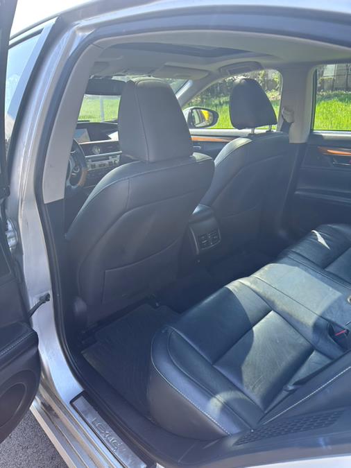 2014 Lexus ES 300h 4dr Sdn Hybrid, available for sale in Revere, Massachusetts | Wonderland Auto. Revere, Massachusetts 2014 Lexus ES 300h 4dr Sdn Hybrid, available for sale in Revere, Massachusetts | Wonderland Auto. Revere, Massachusetts