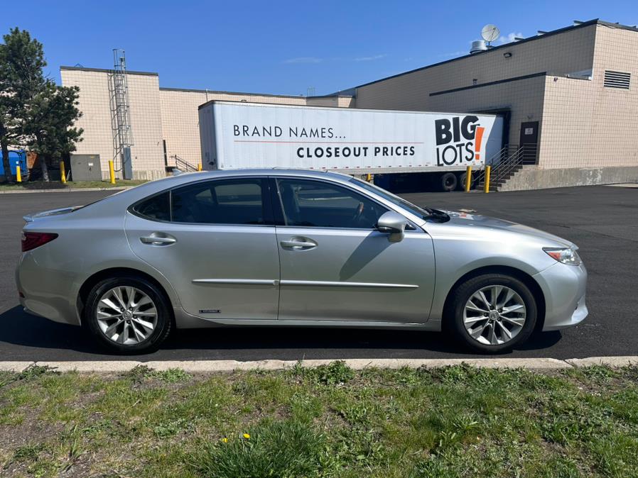 2014 Lexus ES 300h 4dr Sdn Hybrid, available for sale in Revere, Massachusetts | Wonderland Auto. Revere, Massachusetts 2014 Lexus ES 300h 4dr Sdn Hybrid, available for sale in Revere, Massachusetts | Wonderland Auto. Revere, Massachusetts