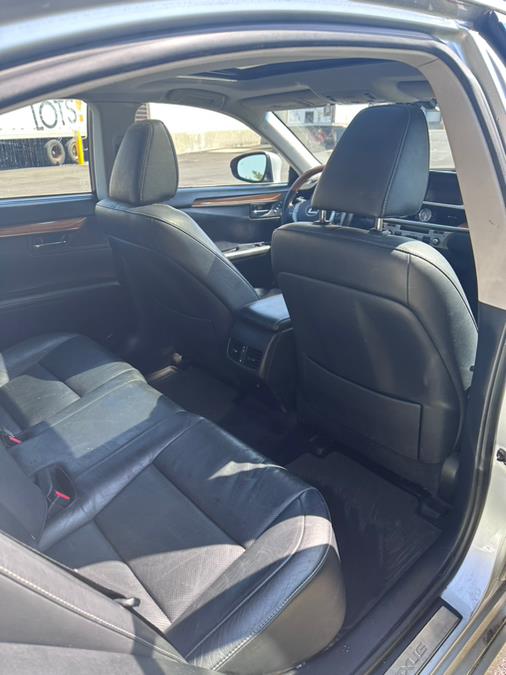 2014 Lexus ES 300h 4dr Sdn Hybrid, available for sale in Revere, Massachusetts | Wonderland Auto. Revere, Massachusetts 2014 Lexus ES 300h 4dr Sdn Hybrid, available for sale in Revere, Massachusetts | Wonderland Auto. Revere, Massachusetts
