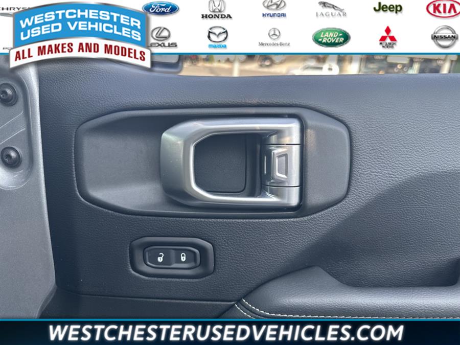 2019 Jeep Wrangler Unlimited Sahara, available for sale in White Plains, New York | Westchester Used Vehicles. White Plains, New York 2019 Jeep Wrangler Unlimited Sahara, available for sale in White Plains, New York | Westchester Used Vehicles. White Plains, New York