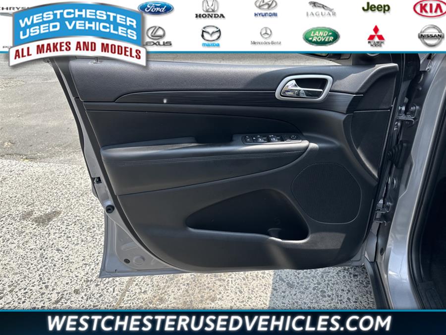 2020 Jeep Grand Cherokee Laredo E, available for sale in White Plains, New York | Westchester Used Vehicles. White Plains, New York 2020 Jeep Grand Cherokee Laredo E, available for sale in White Plains, New York | Westchester Used Vehicles. White Plains, New York