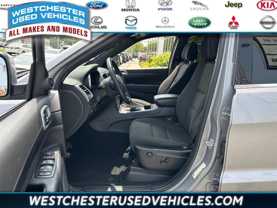 2020 Jeep Grand Cherokee Laredo E, available for sale in White Plains, New York | Westchester Used Vehicles. White Plains, New York 2020 Jeep Grand Cherokee Laredo E, available for sale in White Plains, New York | Westchester Used Vehicles. White Plains, New York
