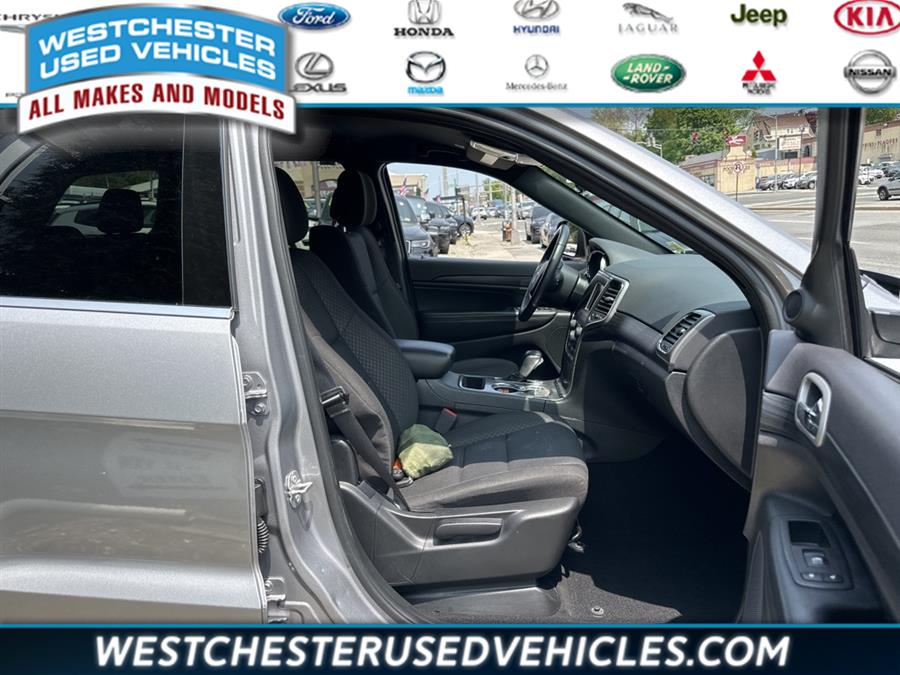 2020 Jeep Grand Cherokee Laredo E, available for sale in White Plains, New York | Westchester Used Vehicles. White Plains, New York 2020 Jeep Grand Cherokee Laredo E, available for sale in White Plains, New York | Westchester Used Vehicles. White Plains, New York