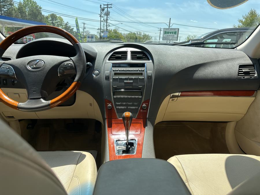2010 Lexus ES 350 4dr Sdn, available for sale in Milford, Connecticut | Superior Motors LLC. Milford, Connecticut 2010 Lexus ES 350 4dr Sdn, available for sale in Milford, Connecticut | Superior Motors LLC. Milford, Connecticut