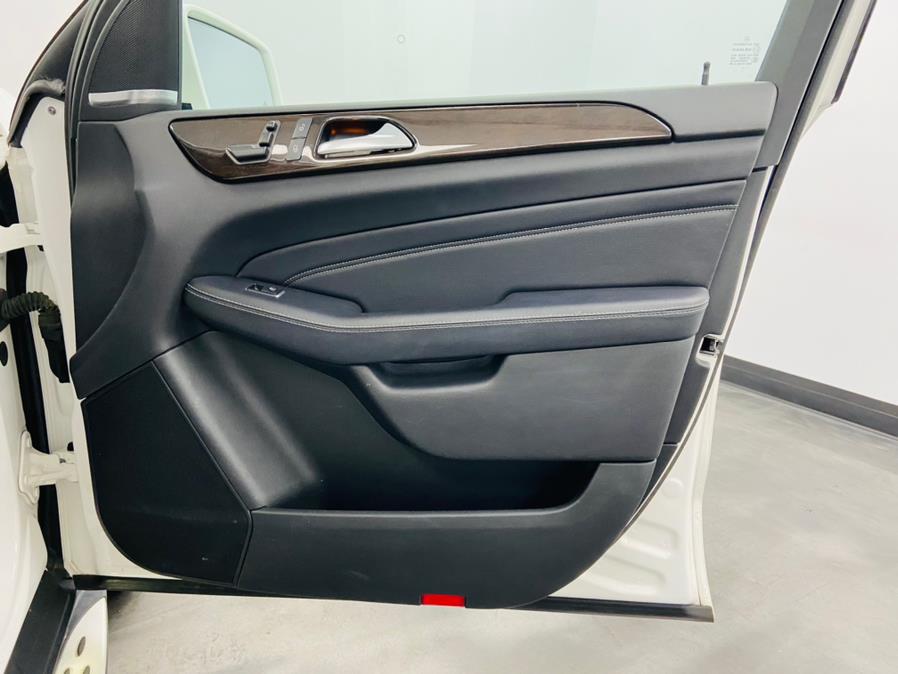2015 Mercedes-Benz M-Class 4MATIC 4dr ML 350, available for sale in Linden, New Jersey | East Coast Auto Group. Linden, New Jersey 2015 Mercedes-Benz M-Class 4MATIC 4dr ML 350, available for sale in Linden, New Jersey | East Coast Auto Group. Linden, New Jersey