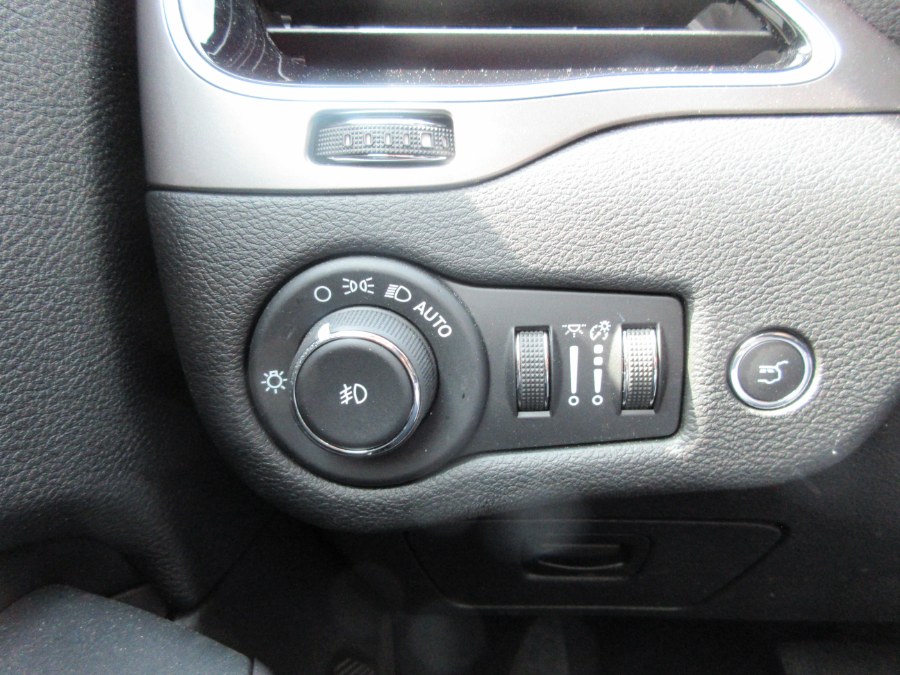 2020 Jeep Cherokee Limited 4x4, available for sale in Linden, New Jersey | Route 27 Auto Mall. Linden, New Jersey 2020 Jeep Cherokee Limited 4x4, available for sale in Linden, New Jersey | Route 27 Auto Mall. Linden, New Jersey
