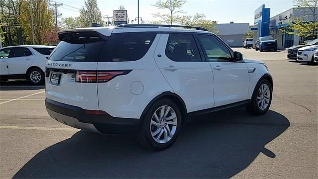 2017 Land Rover Discovery HSE, available for sale in Avon, Connecticut | Sullivan Automotive Group. Avon, Connecticut