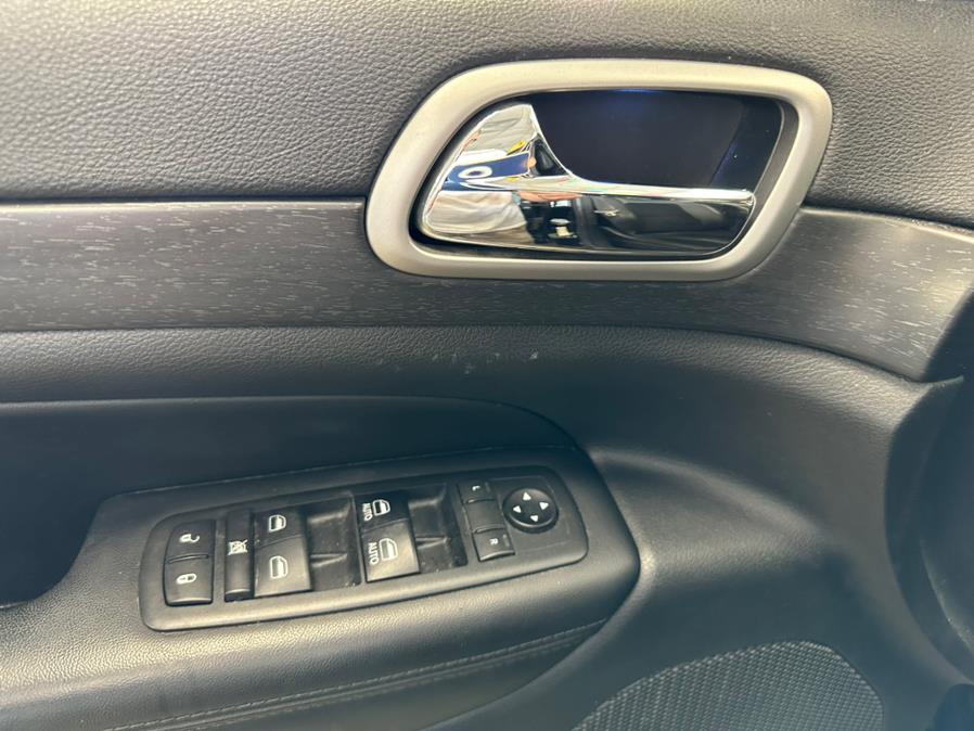 2018 Jeep Grand Cherokee Altitude 4x4 *Ltd Avail*, available for sale in Inwood, New York | 5 Towns Drive. Inwood, New York 2018 Jeep Grand Cherokee Altitude 4x4 *Ltd Avail*, available for sale in Inwood, New York | 5 Towns Drive. Inwood, New York