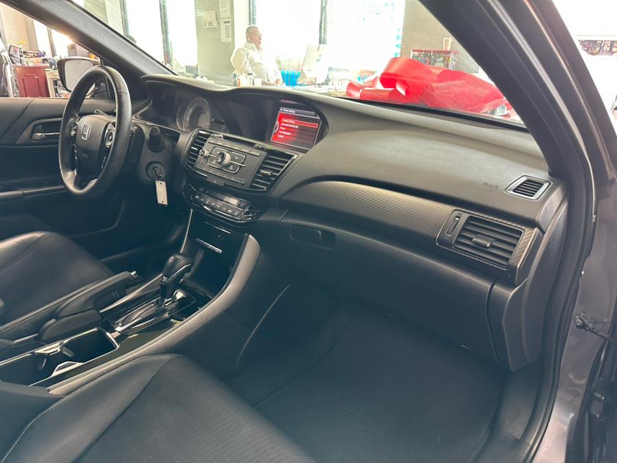 2017 Honda Accord Sedan Sport CVT, available for sale in Inwood, New York | 5 Towns Drive. Inwood, New York 2017 Honda Accord Sedan Sport CVT, available for sale in Inwood, New York | 5 Towns Drive. Inwood, New York