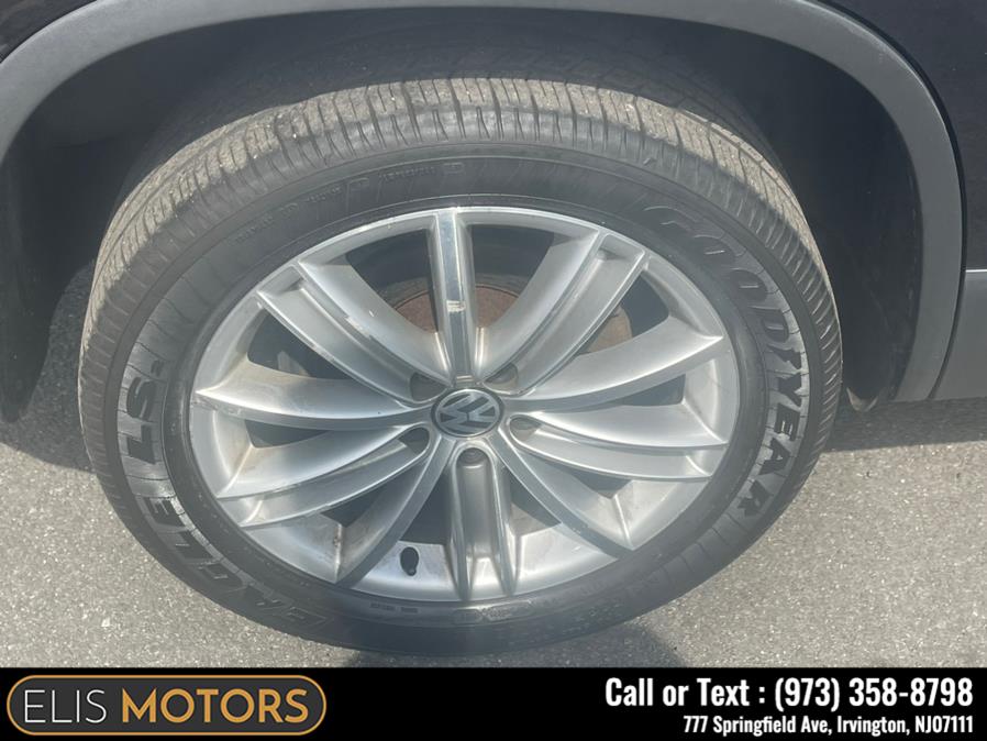 2013 Volkswagen Tiguan 4WD 4dr Auto SE w/Sunroof & Nav *Ltd Avail*, available for sale in Irvington, New Jersey | Elis Motors Corp. Irvington, New Jersey 2013 Volkswagen Tiguan 4WD 4dr Auto SE w/Sunroof & Nav *Ltd Avail*, available for sale in Irvington, New Jersey | Elis Motors Corp. Irvington, New Jersey