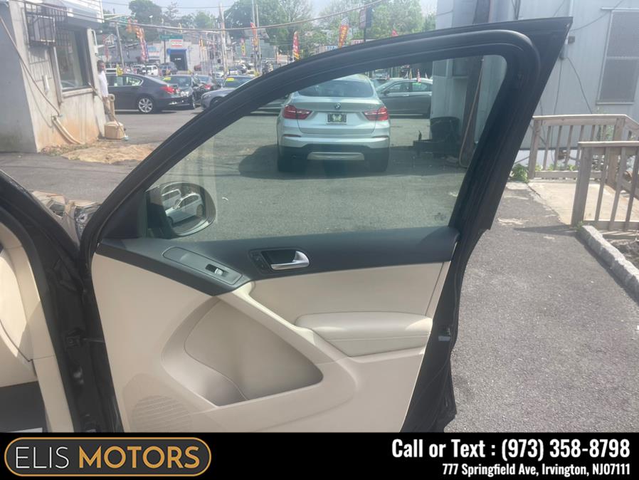 2013 Volkswagen Tiguan 4WD 4dr Auto SE w/Sunroof & Nav *Ltd Avail*, available for sale in Irvington, New Jersey | Elis Motors Corp. Irvington, New Jersey 2013 Volkswagen Tiguan 4WD 4dr Auto SE w/Sunroof & Nav *Ltd Avail*, available for sale in Irvington, New Jersey | Elis Motors Corp. Irvington, New Jersey