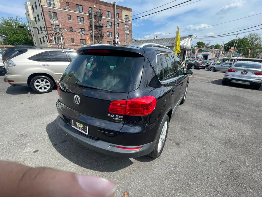 2013 Volkswagen Tiguan 4WD 4dr Auto SE w/Sunroof & Nav *Ltd Avail*, available for sale in Irvington, New Jersey | Elis Motors Corp. Irvington, New Jersey 2013 Volkswagen Tiguan 4WD 4dr Auto SE w/Sunroof & Nav *Ltd Avail*, available for sale in Irvington, New Jersey | Elis Motors Corp. Irvington, New Jersey