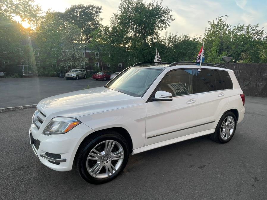 2015 Mercedes-Benz GLK-Class 4MATIC 4dr GLK 350, available for sale in Irvington, New Jersey | Elis Motors Corp. Irvington, New Jersey 2015 Mercedes-Benz GLK-Class 4MATIC 4dr GLK 350, available for sale in Irvington, New Jersey | Elis Motors Corp. Irvington, New Jersey