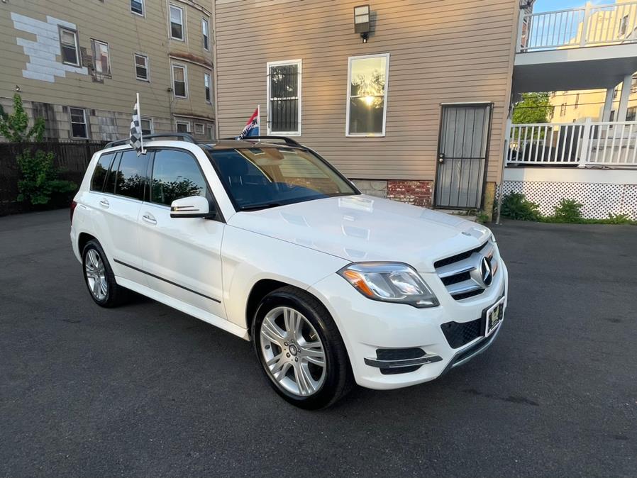 2015 Mercedes-Benz GLK-Class 4MATIC 4dr GLK 350, available for sale in Irvington, New Jersey | Elis Motors Corp. Irvington, New Jersey 2015 Mercedes-Benz GLK-Class 4MATIC 4dr GLK 350, available for sale in Irvington, New Jersey | Elis Motors Corp. Irvington, New Jersey