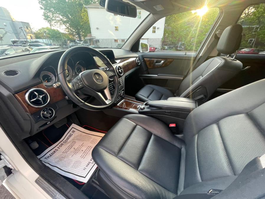 2015 Mercedes-Benz GLK-Class 4MATIC 4dr GLK 350, available for sale in Irvington, New Jersey | Elis Motors Corp. Irvington, New Jersey 2015 Mercedes-Benz GLK-Class 4MATIC 4dr GLK 350, available for sale in Irvington, New Jersey | Elis Motors Corp. Irvington, New Jersey
