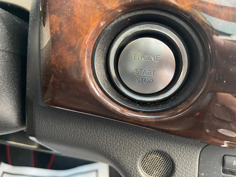 2015 Mercedes-Benz GLK-Class 4MATIC 4dr GLK 350, available for sale in Irvington, New Jersey | Elis Motors Corp. Irvington, New Jersey 2015 Mercedes-Benz GLK-Class 4MATIC 4dr GLK 350, available for sale in Irvington, New Jersey | Elis Motors Corp. Irvington, New Jersey