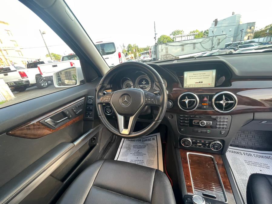 2015 Mercedes-Benz GLK-Class 4MATIC 4dr GLK 350, available for sale in Irvington, New Jersey | Elis Motors Corp. Irvington, New Jersey 2015 Mercedes-Benz GLK-Class 4MATIC 4dr GLK 350, available for sale in Irvington, New Jersey | Elis Motors Corp. Irvington, New Jersey