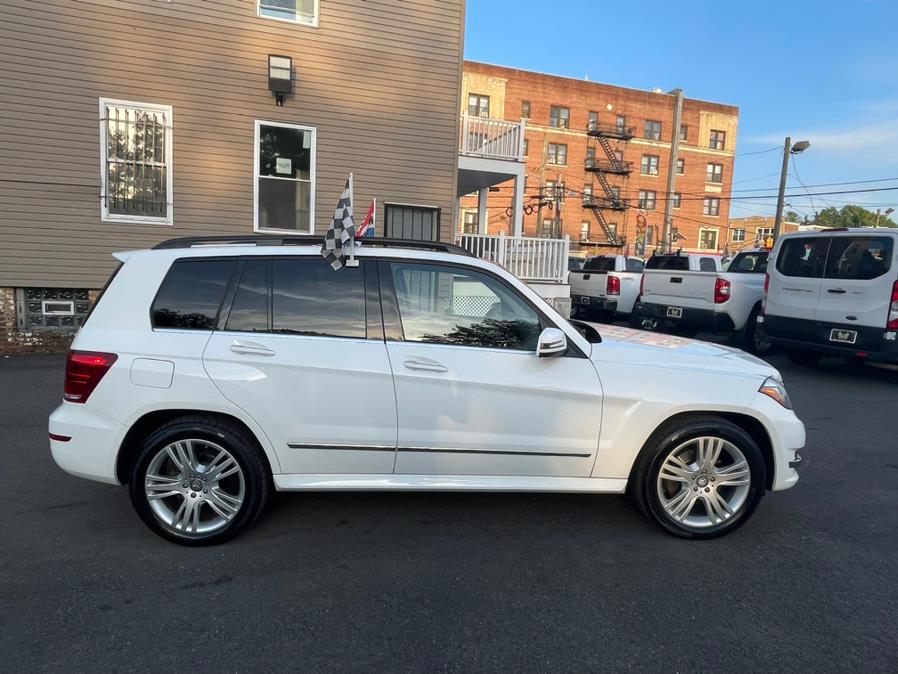 2015 Mercedes-Benz GLK-Class 4MATIC 4dr GLK 350, available for sale in Irvington, New Jersey | Elis Motors Corp. Irvington, New Jersey 2015 Mercedes-Benz GLK-Class 4MATIC 4dr GLK 350, available for sale in Irvington, New Jersey | Elis Motors Corp. Irvington, New Jersey