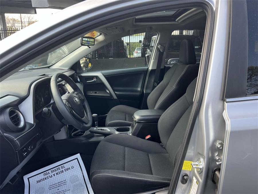 2017 Toyota Rav4 XLE, available for sale in Wantagh, New York | Wantagh Certified. Wantagh, New York 2017 Toyota Rav4 XLE, available for sale in Wantagh, New York | Wantagh Certified. Wantagh, New York