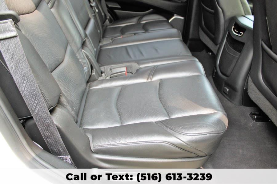 2019 Cadillac Escalade 4WD 4dr Luxury, available for sale in Great Neck, New York | Great Neck Car Buyers & Sellers. Great Neck, New York 2019 Cadillac Escalade 4WD 4dr Luxury, available for sale in Great Neck, New York | Great Neck Car Buyers & Sellers. Great Neck, New York