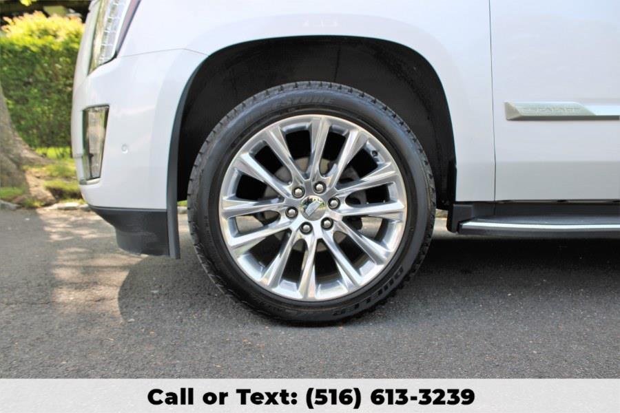 2019 Cadillac Escalade 4WD 4dr Luxury, available for sale in Great Neck, New York | Great Neck Car Buyers & Sellers. Great Neck, New York 2019 Cadillac Escalade 4WD 4dr Luxury, available for sale in Great Neck, New York | Great Neck Car Buyers & Sellers. Great Neck, New York