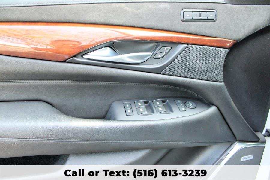 2019 Cadillac Escalade 4WD 4dr Luxury, available for sale in Great Neck, New York | Great Neck Car Buyers & Sellers. Great Neck, New York 2019 Cadillac Escalade 4WD 4dr Luxury, available for sale in Great Neck, New York | Great Neck Car Buyers & Sellers. Great Neck, New York
