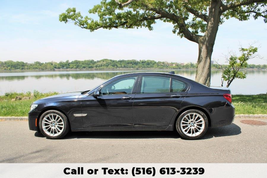 2015 BMW 7 Series 4dr Sdn 750i xDrive AWD, available for sale in Great Neck, New York | Great Neck Car Buyers & Sellers. Great Neck, New York 2015 BMW 7 Series 4dr Sdn 750i xDrive AWD, available for sale in Great Neck, New York | Great Neck Car Buyers & Sellers. Great Neck, New York