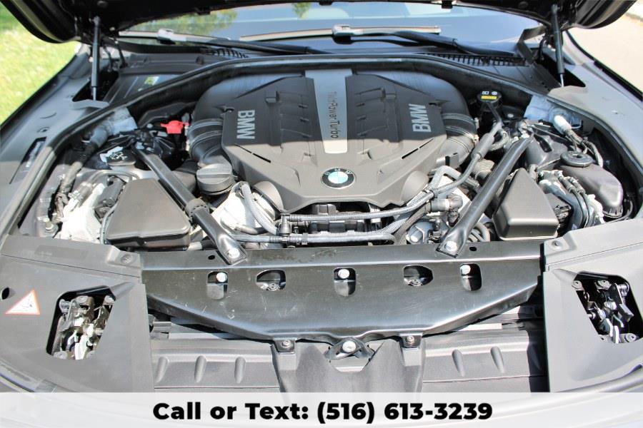 2015 BMW 7 Series 4dr Sdn 750i xDrive AWD, available for sale in Great Neck, New York | Great Neck Car Buyers & Sellers. Great Neck, New York 2015 BMW 7 Series 4dr Sdn 750i xDrive AWD, available for sale in Great Neck, New York | Great Neck Car Buyers & Sellers. Great Neck, New York