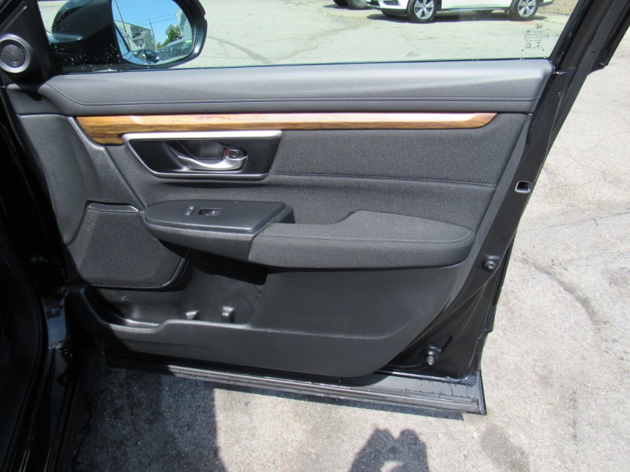 2017 Honda CR-V EX, available for sale in Worcester, Massachusetts | Hilario's Auto Sales Inc.. Worcester, Massachusetts 2017 Honda CR-V EX, available for sale in Worcester, Massachusetts | Hilario's Auto Sales Inc.. Worcester, Massachusetts