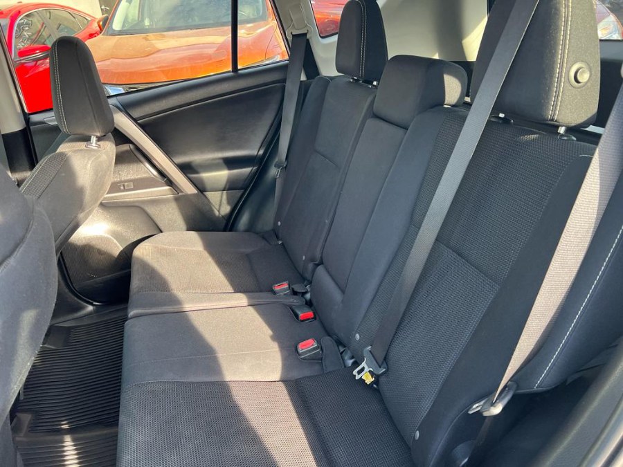 2016 Toyota RAV4 AWD 4dr XLE (Natl), available for sale in Peabody, Massachusetts | New Star Motors. Peabody, Massachusetts 2016 Toyota RAV4 AWD 4dr XLE (Natl), available for sale in Peabody, Massachusetts | New Star Motors. Peabody, Massachusetts