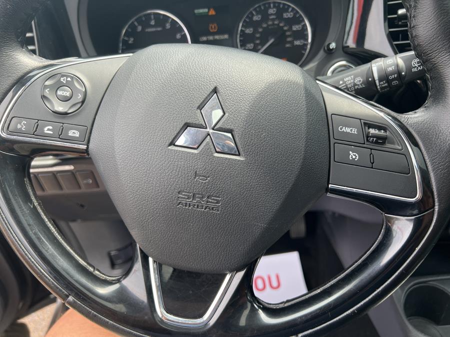 2016 Mitsubishi Outlander AWC 4dr SEL, available for sale in Stamford, Connecticut | Harbor View Auto Sales LLC. Stamford, Connecticut 2016 Mitsubishi Outlander AWC 4dr SEL, available for sale in Stamford, Connecticut | Harbor View Auto Sales LLC. Stamford, Connecticut