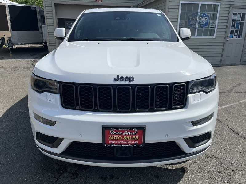 2018 Jeep Grand Cherokee Overland 4x4, available for sale in West Springfield, Massachusetts | Union Street Auto Sales. West Springfield, Massachusetts 2018 Jeep Grand Cherokee Overland 4x4, available for sale in West Springfield, Massachusetts | Union Street Auto Sales. West Springfield, Massachusetts