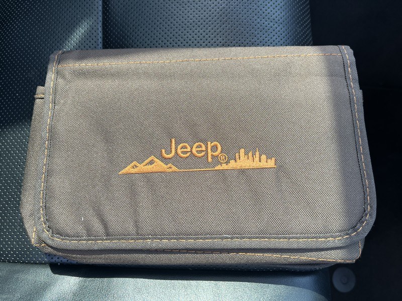 2018 Jeep Grand Cherokee Overland 4x4, available for sale in West Springfield, Massachusetts | Union Street Auto Sales. West Springfield, Massachusetts 2018 Jeep Grand Cherokee Overland 4x4, available for sale in West Springfield, Massachusetts | Union Street Auto Sales. West Springfield, Massachusetts