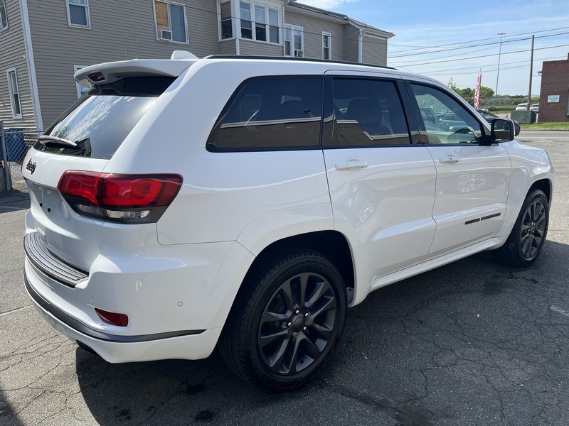 2018 Jeep Grand Cherokee Overland 4x4, available for sale in West Springfield, Massachusetts | Union Street Auto Sales. West Springfield, Massachusetts 2018 Jeep Grand Cherokee Overland 4x4, available for sale in West Springfield, Massachusetts | Union Street Auto Sales. West Springfield, Massachusetts