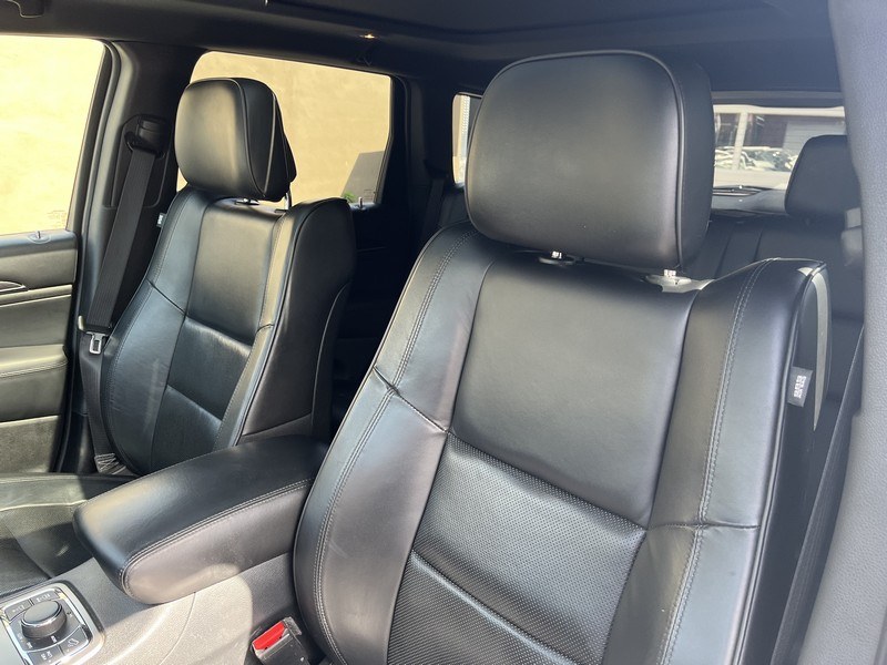 2018 Jeep Grand Cherokee Overland 4x4, available for sale in West Springfield, Massachusetts | Union Street Auto Sales. West Springfield, Massachusetts 2018 Jeep Grand Cherokee Overland 4x4, available for sale in West Springfield, Massachusetts | Union Street Auto Sales. West Springfield, Massachusetts