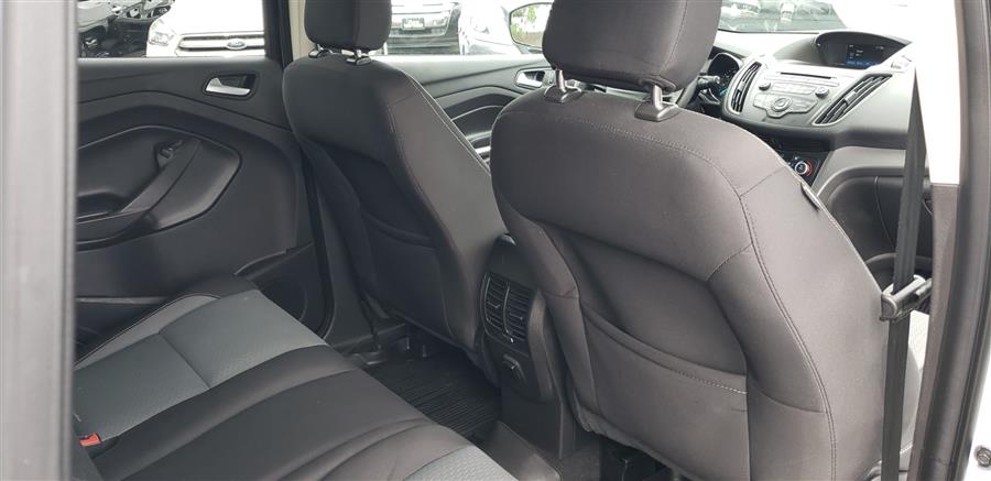 2018 Ford Escape SE FWD, available for sale in Little Ferry, New Jersey | Victoria Preowned Autos Inc. Little Ferry, New Jersey 2018 Ford Escape SE FWD, available for sale in Little Ferry, New Jersey | Victoria Preowned Autos Inc. Little Ferry, New Jersey