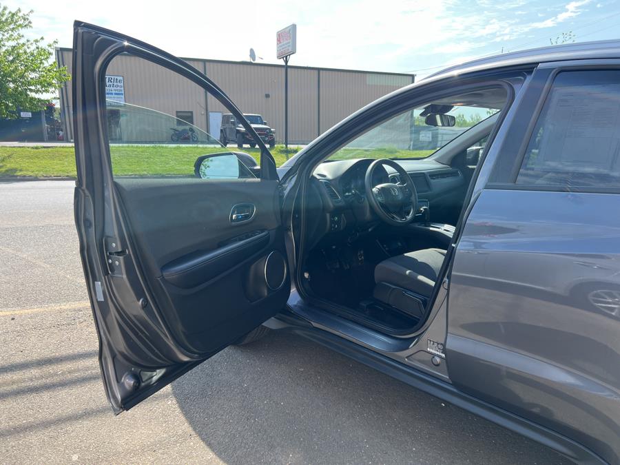2022 Honda Hr-v EX, available for sale in Waterbury, Connecticut | Prestige Auto Superstore. Waterbury, Connecticut 2022 Honda Hr-v EX, available for sale in Waterbury, Connecticut | Prestige Auto Superstore. Waterbury, Connecticut