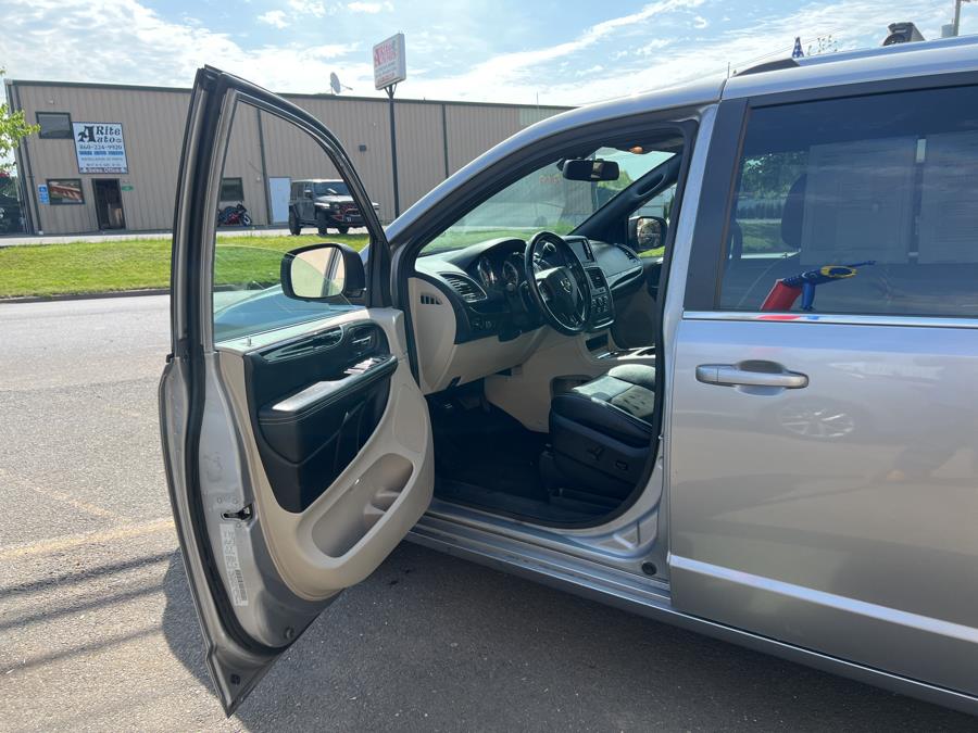 2019 Dodge Grand Caravan SXT, available for sale in Waterbury, Connecticut | Prestige Auto Superstore. Waterbury, Connecticut 2019 Dodge Grand Caravan SXT, available for sale in Waterbury, Connecticut | Prestige Auto Superstore. Waterbury, Connecticut