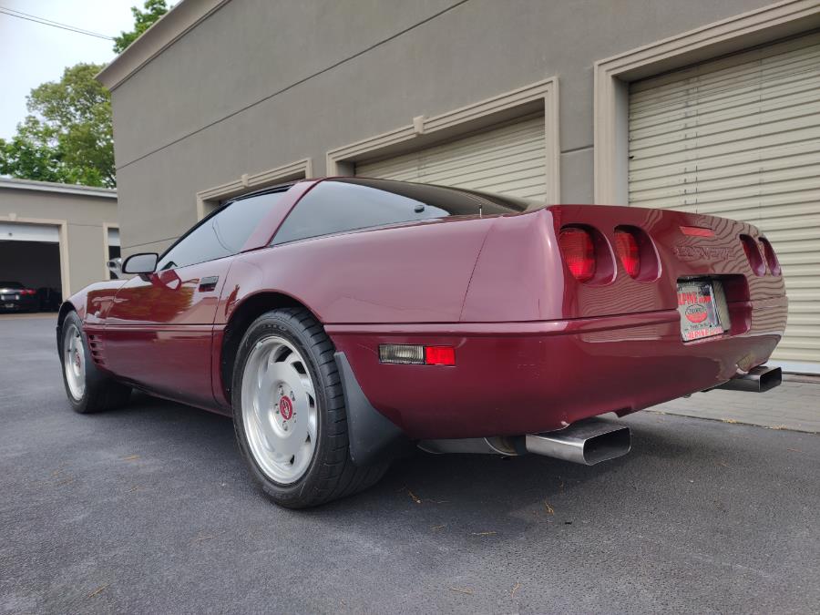 1993 Chevrolet Corvette 2dr Coupe Hatchback, available for sale in Wantagh, New York | Alpine Motors Inc. Wantagh, New York 1993 Chevrolet Corvette 2dr Coupe Hatchback, available for sale in Wantagh, New York | Alpine Motors Inc. Wantagh, New York