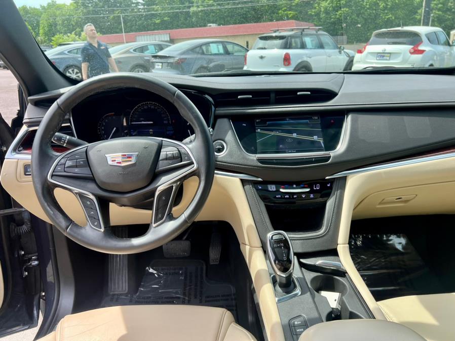 2018 Cadillac XT5 AWD 4dr Luxury, available for sale in Berlin, Connecticut | Tru Auto Mall. Berlin, Connecticut 2018 Cadillac XT5 AWD 4dr Luxury, available for sale in Berlin, Connecticut | Tru Auto Mall. Berlin, Connecticut