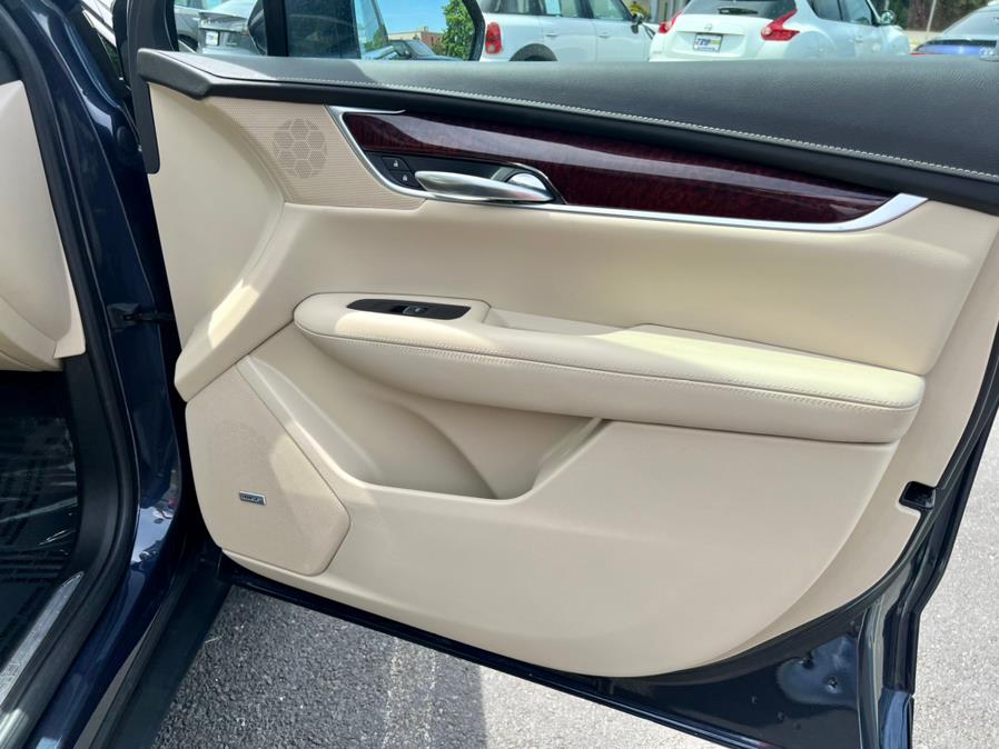 2018 Cadillac XT5 AWD 4dr Luxury, available for sale in Berlin, Connecticut | Tru Auto Mall. Berlin, Connecticut 2018 Cadillac XT5 AWD 4dr Luxury, available for sale in Berlin, Connecticut | Tru Auto Mall. Berlin, Connecticut